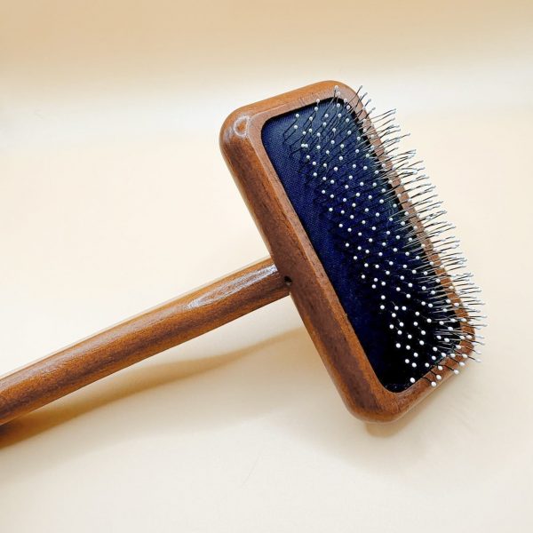 Brosse OU Peigne en bois massif